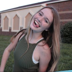 Meet your Posher, Emma